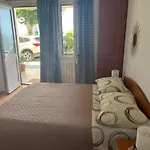 Nevenka I Josko Apartament Tučepi