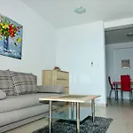 Nevenka I Josko Apartament Tučepi